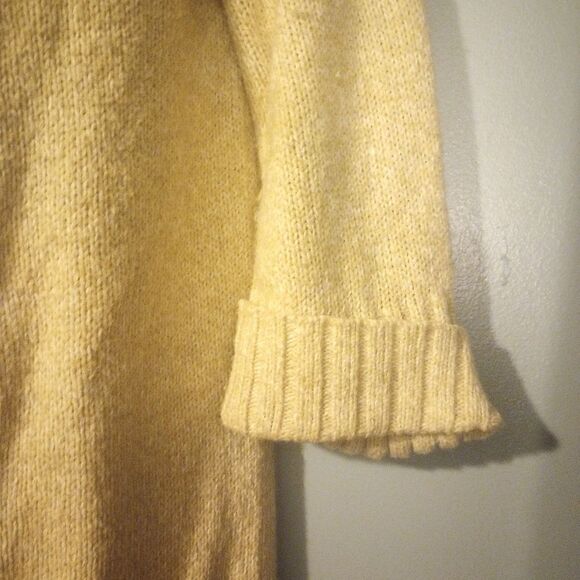 - Eddie Bauer  three quarter length sleeve button down sweater with pockets - Picture 7 of 12